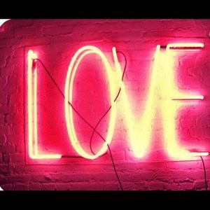 Meet your Posher, Love